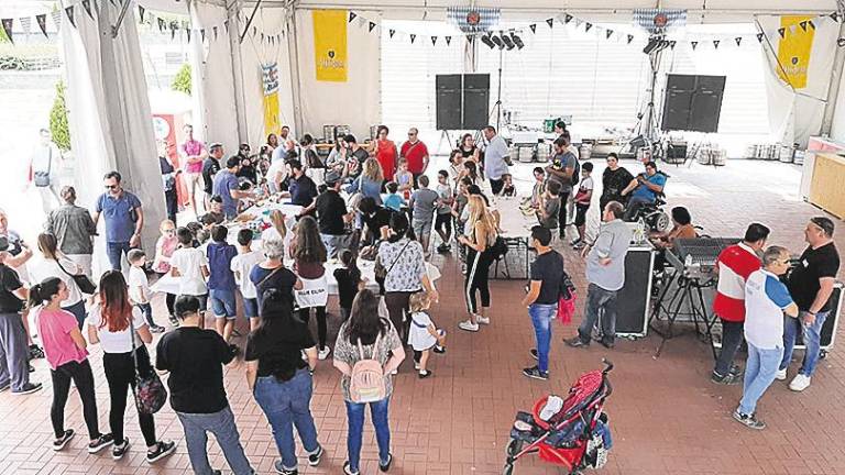 OktoberFest repite éxito en la Plaza del Ayuntamiento OktoberFest repite éxito en la Plaza del Ayuntamiento