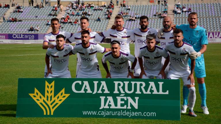 El Real Jaén sufre otro fracaso en La Victoria frente al Atlético Malagueño (1-2) El Real Jaén sufre otro fracaso en La Victoria frente al Atlético Malagueño (1-2)