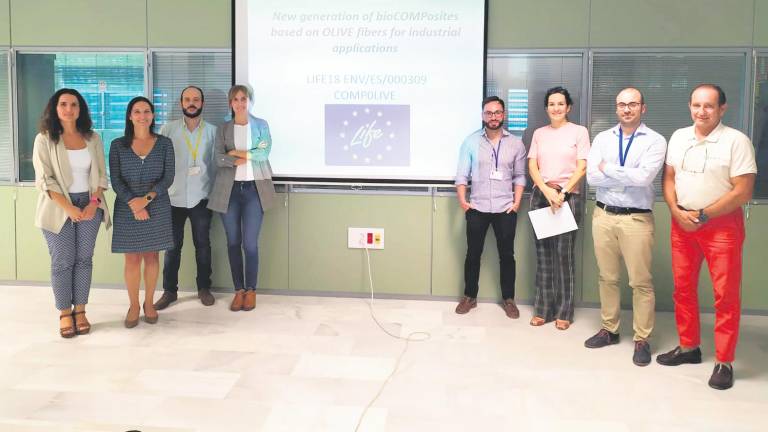 Estudio para reutilizar los residuos del olivar en fortalecer los plásticos Estudio para reutilizar los residuos del olivar en fortalecer los plásticos