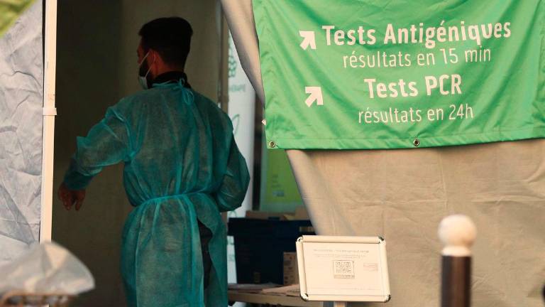 Francia asegura que la variante ómicron es ya la dominante en el país Francia asegura que la variante ómicron es ya la dominante en el país