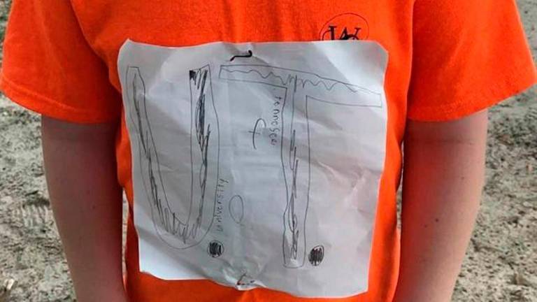 El logo de una camiseta de fútbol, contra el “bullying” El logo de una camiseta de fútbol, contra el “bullying”