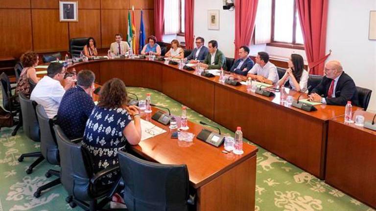 “Tumbada” la petición de comparecencia de consejeros “Tumbada” la petición de comparecencia de consejeros