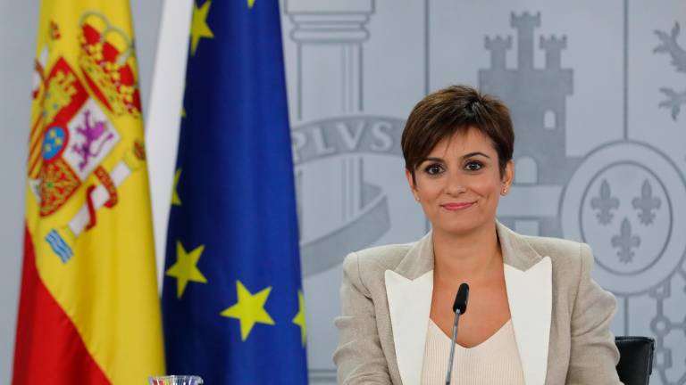 El Gobierno pide responsabilidad a las comunidades tras rebajar también Valencia el IRPF El Gobierno pide responsabilidad a las comunidades tras rebajar también Valencia el IRPF