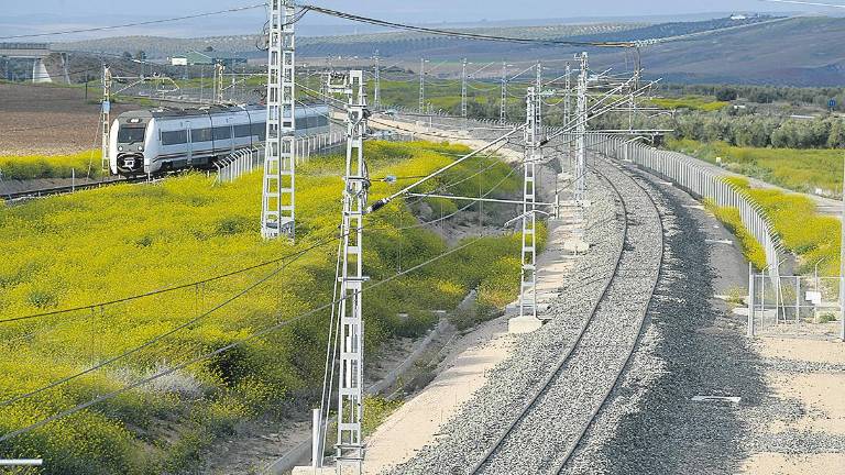 Aumento de plazas al 100% en la escasa oferta de trenes Aumento de plazas al 100% en la escasa oferta de trenes