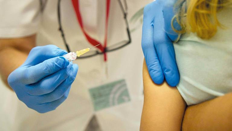 La vacuna de la gripe se inyecta a menores de 3 y 4 años, en los colegios La vacuna de la gripe se inyecta a menores de 3 y 4 años, en los colegios
