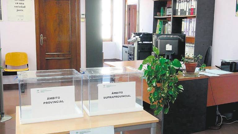 Mesa electoral en el Centro de Información de la Mujer Mesa electoral en el Centro de Información de la Mujer