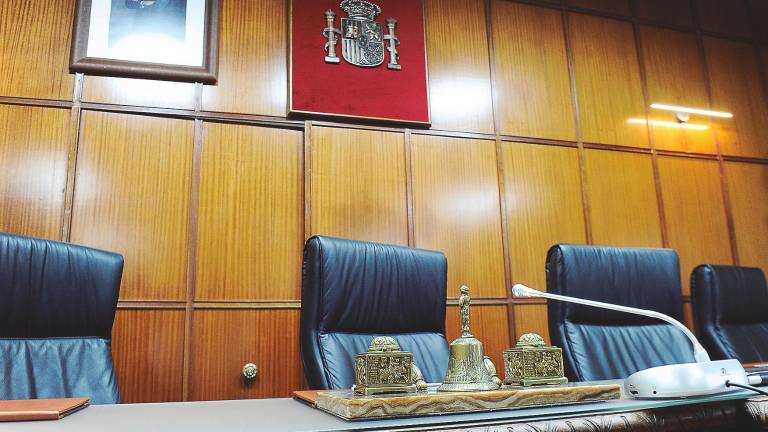 Piden tres años de cárcel por maltratar a una adolescente Piden tres años de cárcel por maltratar a una adolescente