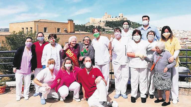 Cariño Robles cumple cien años en la residencia local