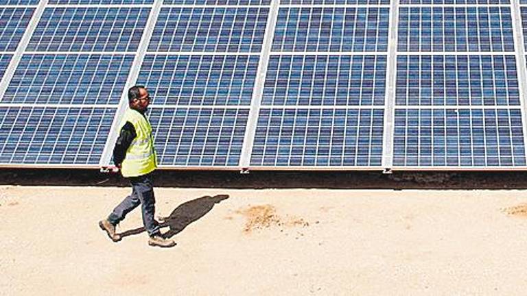 Permiso para instalar 3.332 paneles cerca de La Gineta Permiso para instalar 3.332 paneles cerca de La Gineta