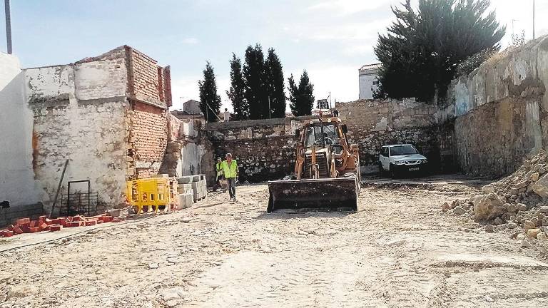 El aparcamiento del solar de la Casa del Coño, más cerca