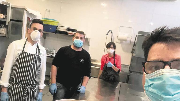 Casa Herminia cuida de los mayores en el confinamiento Casa Herminia cuida de los mayores en el confinamiento