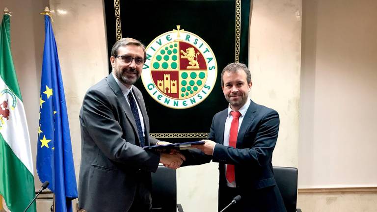 Pacto para poner en valor el casco histórico de la ciudad Pacto para poner en valor el casco histórico de la ciudad