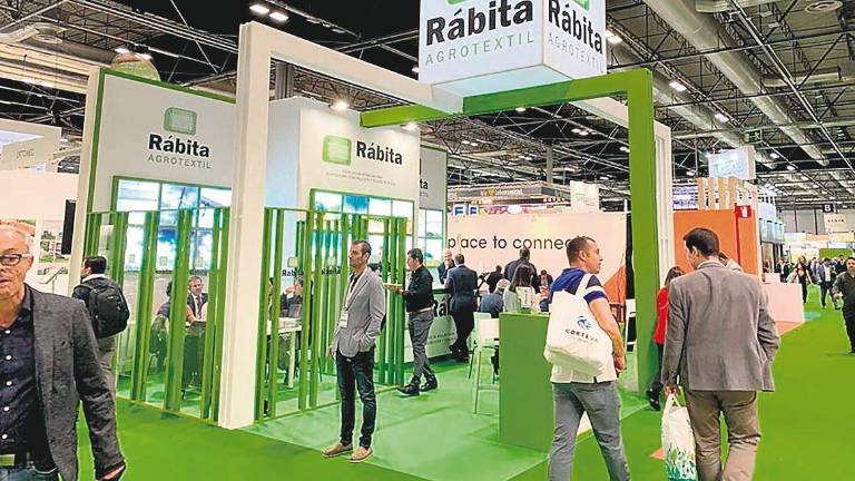 La Diputación “premia” a la empresa Textil de La Rábita La Diputación “premia” a la empresa Textil de La Rábita