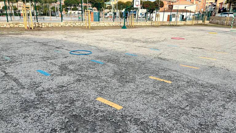 Polémica en Alcalá la Real por un colegio “anticuado y peligroso”