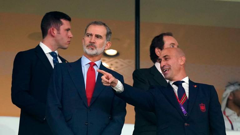 Felipe VI en el vestuario de España: “Seguid así, ha sido una gozada” Felipe VI en el vestuario de España: “Seguid así, ha sido una gozada”