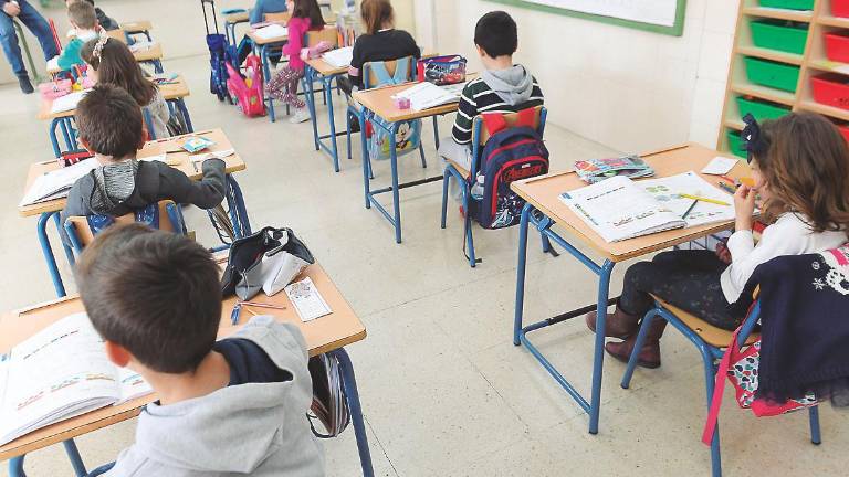 Por una mejora de la educación Por una mejora de la educación
