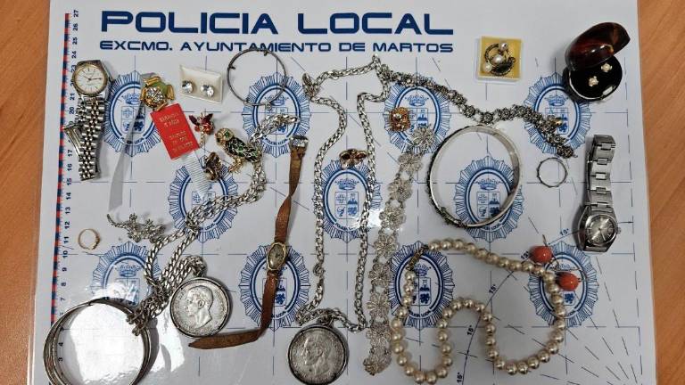 La Policía sorprende a un ladrón bajo una cama en una vivienda de Martos La Policía sorprende a un ladrón bajo una cama en una vivienda de Martos