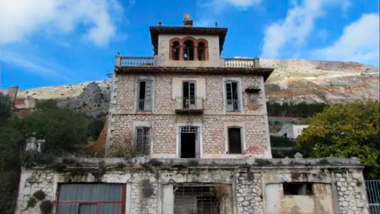El Ayuntamiento muestra su preocupación por el deterioro de las caserías de la ciudad El Ayuntamiento muestra su preocupación por el deterioro de las caserías de la ciudad
