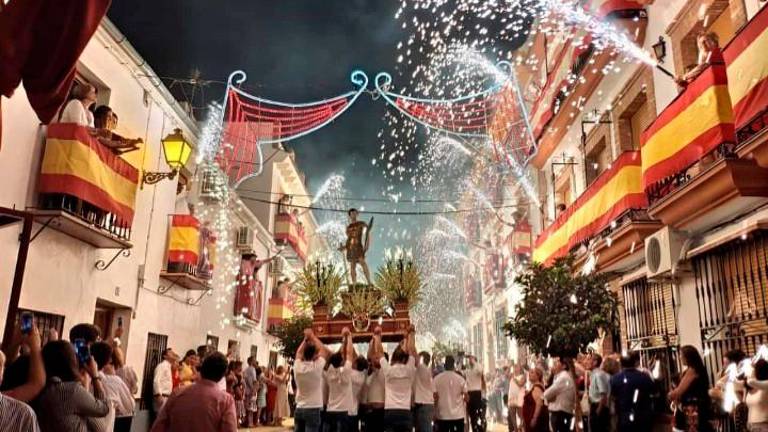 Homenajes, tradiciones y festejos Homenajes, tradiciones y festejos