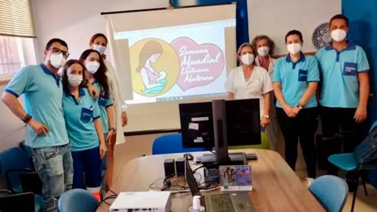 Sanitarios de Jaén promocionan la lactancia materna Sanitarios de Jaén promocionan la lactancia materna