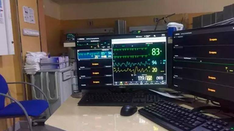Salud destina más de 326.000 euros a equipamiento médico en el Área Sanitaria Norte Salud destina más de 326.000 euros a equipamiento médico en el Área Sanitaria Norte