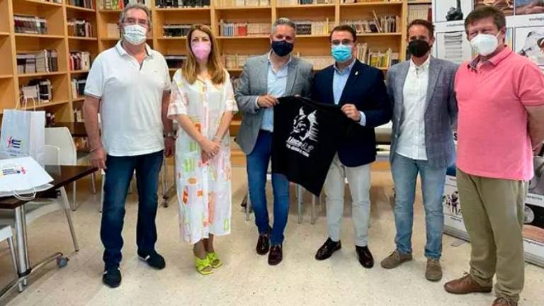 La Junta refuerza la oferta de FP en Andújar con el ciclo Desarrollo en Aplicaciones Web La Junta refuerza la oferta de FP en Andújar con el ciclo Desarrollo en Aplicaciones Web