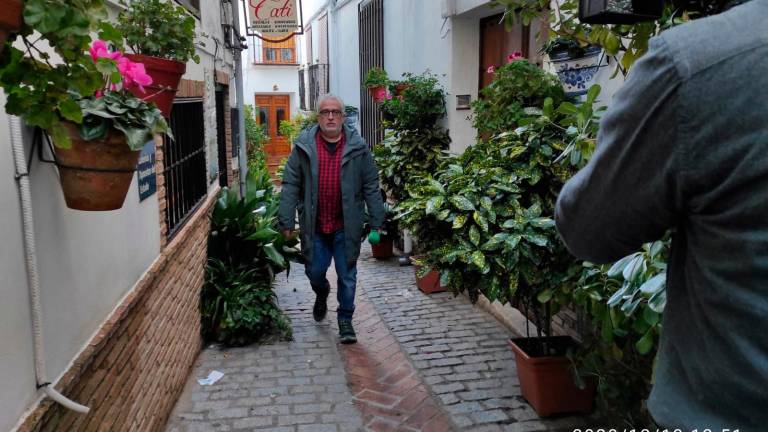 “El Paisano” aterriza en Iznatoraf y busca historias “El Paisano” aterriza en Iznatoraf y busca historias