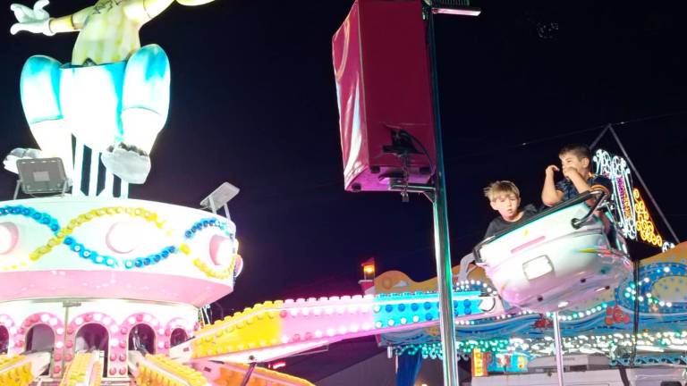 La llegada del fin de semana se nota: Este es el ambiente de hoy en el recinto ferial La llegada del fin de semana se nota: Este es el ambiente de hoy en el recinto ferial
