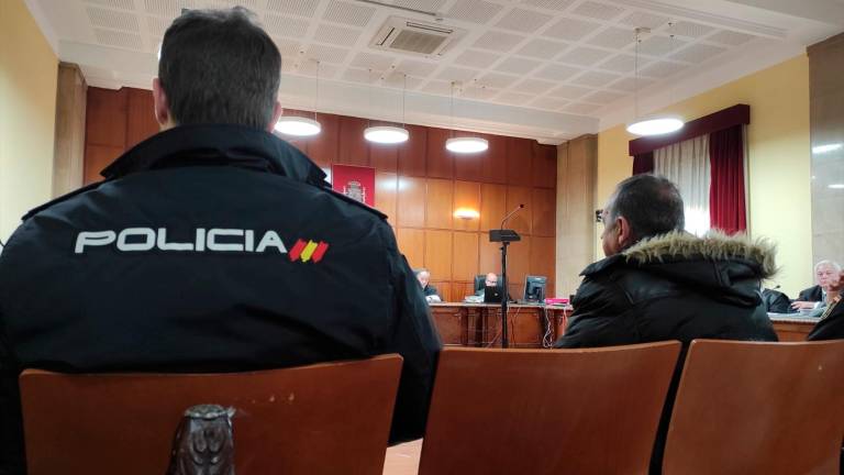 Condenado en Jaén a 30 años de cárcel por violar a sus dos nietas menores de edad Condenado en Jaén a 30 años de cárcel por violar a sus dos nietas menores de edad