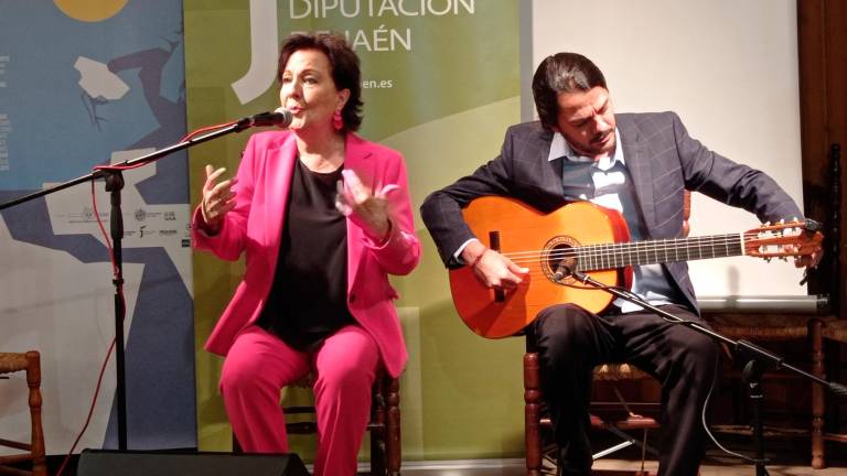 El arte de Carmen Linares al son de ‘Aceituneros de Jaén’ El arte de Carmen Linares al son de ‘Aceituneros de Jaén’