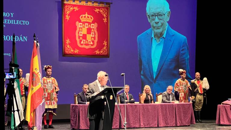 Una noche histórica de reconocimiento y orgullo a un jiennense singular, en imágenes Una noche histórica de reconocimiento y orgullo a un jiennense singular, en imágenes