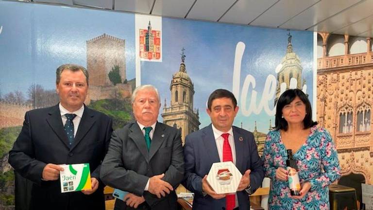 La provincia es protagonista del XIII Encuentro de Casas Regionales que se celebra en Sevilla La provincia es protagonista del XIII Encuentro de Casas Regionales que se celebra en Sevilla