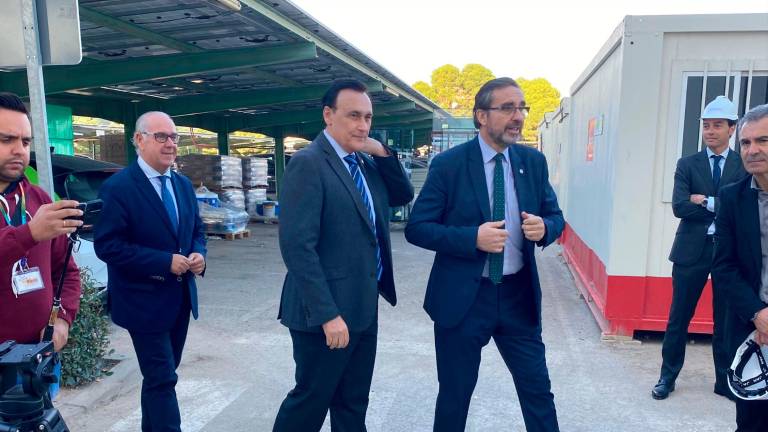 El consejero Villamandos anuncia que la Universidad de Jaén tendrá un 4,3% más de presupuesto El consejero Villamandos anuncia que la Universidad de Jaén tendrá un 4,3% más de presupuesto