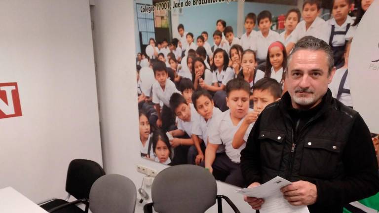 Miguel sale a la calle por su tercer grado, pero sin los festivos Miguel sale a la calle por su tercer grado, pero sin los festivos