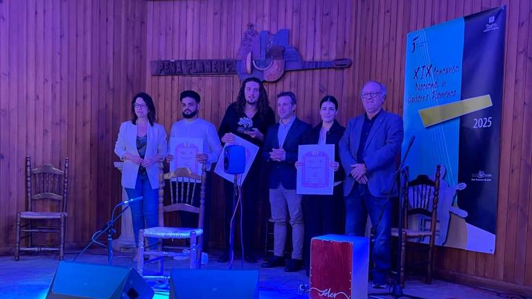 Gabriel Lorente se alza como ganador del XIX Concurso Nacional de Guitarra Flamenca Gabriel Lorente se alza como ganador del XIX Concurso Nacional de Guitarra Flamenca