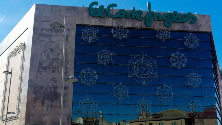 El Corte Inglés cierra este sábado sus puertas en Linares tras más de 18 años de actividad El Corte Inglés cierra este sábado sus puertas en Linares tras más de 18 años de actividad
