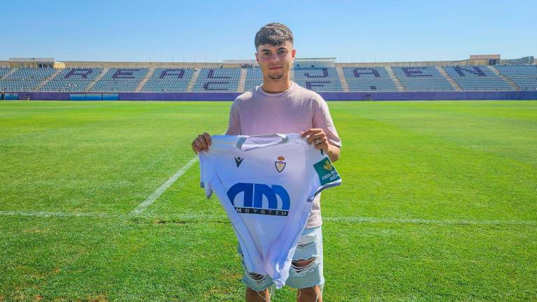 Miguel Carrillo se incorpora a las filas del Real Jaén Miguel Carrillo se incorpora a las filas del Real Jaén