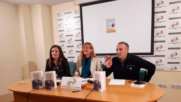 Ana López presenta “Julen, el hijo de todos” en la capital Ana López presenta “Julen, el hijo de todos” en la capital