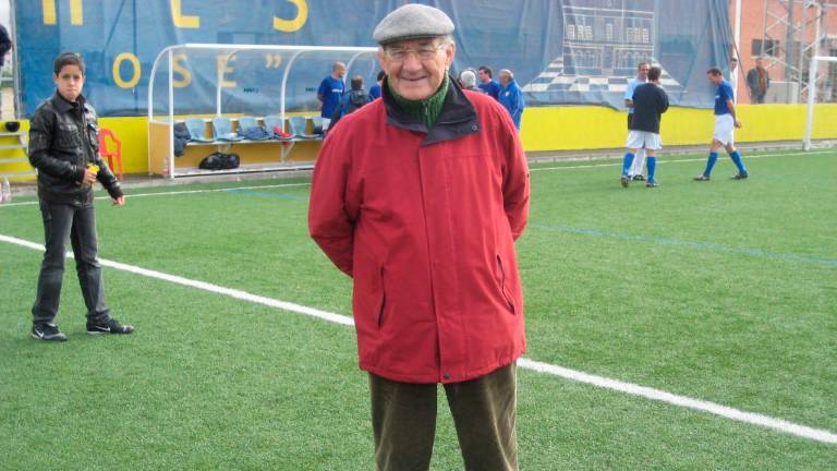 Fallece Gaspar Fraile, mítico masajista del Linares Fallece Gaspar Fraile, mítico masajista del Linares