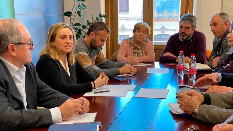 Fomento se compromete a impulsar el pacto por el tren Fomento se compromete a impulsar el pacto por el tren
