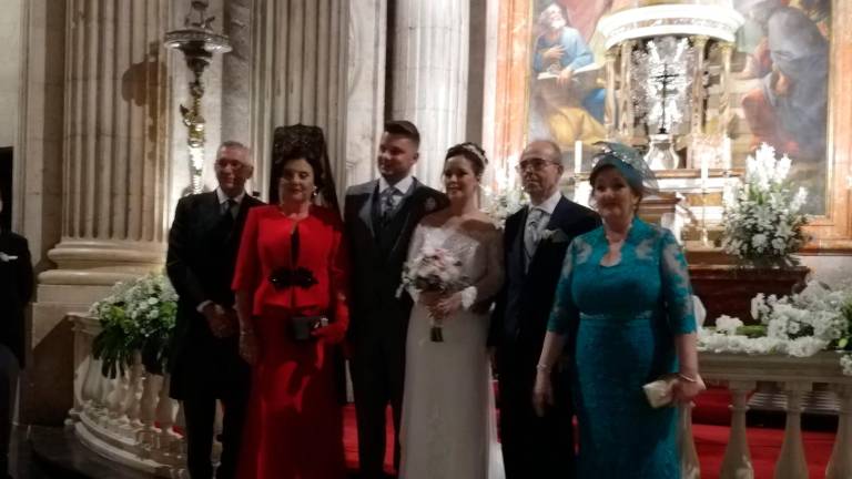 Una boda muy emocionante Una boda muy emocionante