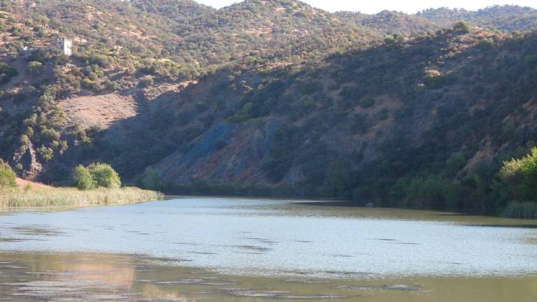 El remanso del vigoroso Jándula El remanso del vigoroso Jándula