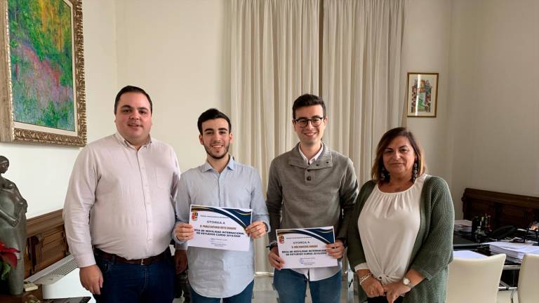 Tres estudiantes de Erasmus reciben una ayuda municipal
