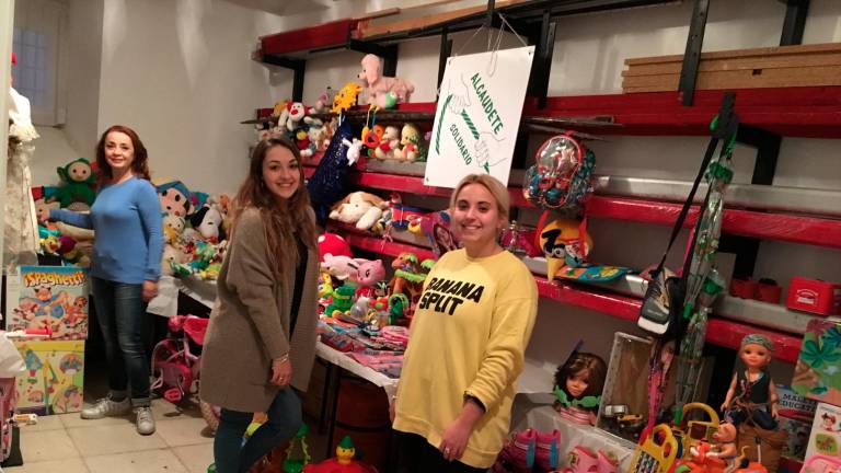 “Ayudar a los niños es poder ayudar a toda la familia” “Ayudar a los niños es poder ayudar a toda la familia”