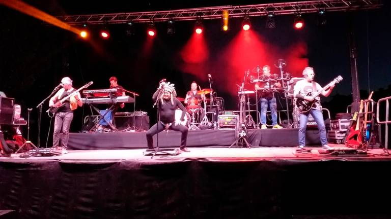 No te quedes sin ver el concierto de Apache en La Matea ¡Espectacular! No te quedes sin ver el concierto de Apache en La Matea ¡Espectacular!
