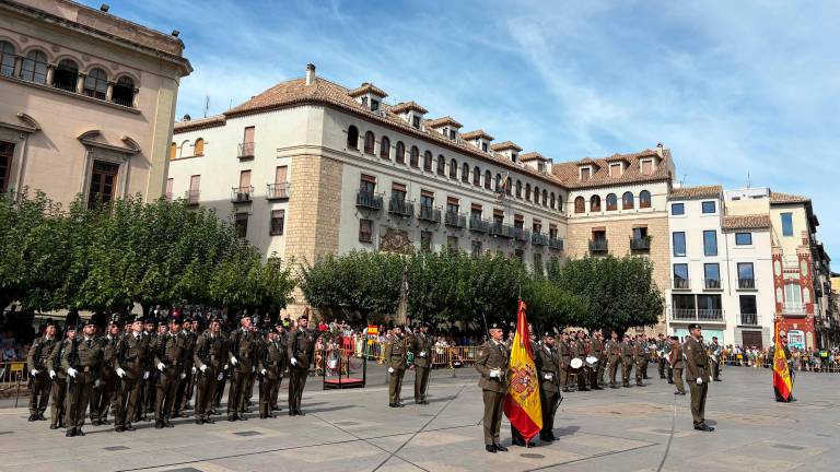 Más de 400 jiennenses juran bandera en la plaza de Santa María Más de 400 jiennenses juran bandera en la plaza de Santa María