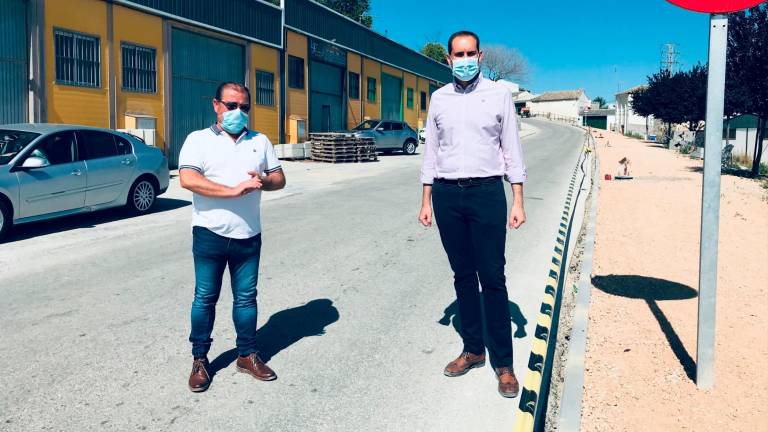 La Diputación invierte más de 100.000 euros en la mejora de la entrada a Arjona desde Jaén La Diputación invierte más de 100.000 euros en la mejora de la entrada a Arjona desde Jaén