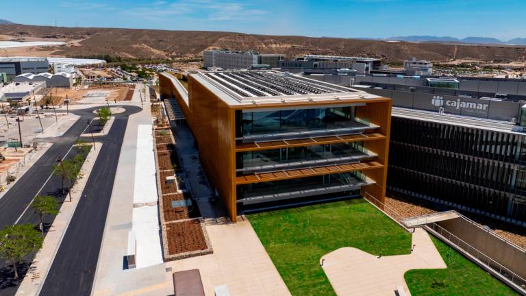 Cajamar logra un 4,8% más de beneficios Cajamar logra un 4,8% más de beneficios