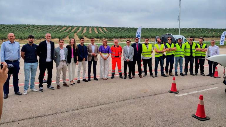Un puente aéreo para transportar material sanitario entre Beas de Segura y Villacarrillo Un puente aéreo para transportar material sanitario entre Beas de Segura y Villacarrillo