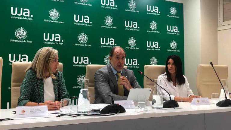 La tasa de inserción laboral de la UJA es del 57%, tres puntos más que el resto de universidades públicas andaluzas La tasa de inserción laboral de la UJA es del 57%, tres puntos más que el resto de universidades públicas andaluzas